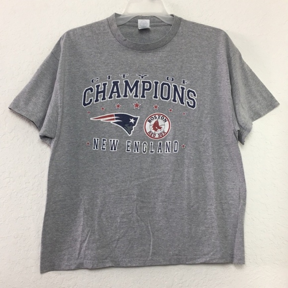 ✅New England Patriots Red Sox Champions Shirt XL